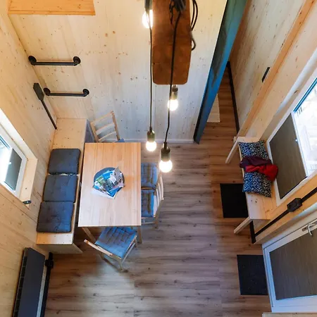 Tinyhouse Wald-fritzl 度假居